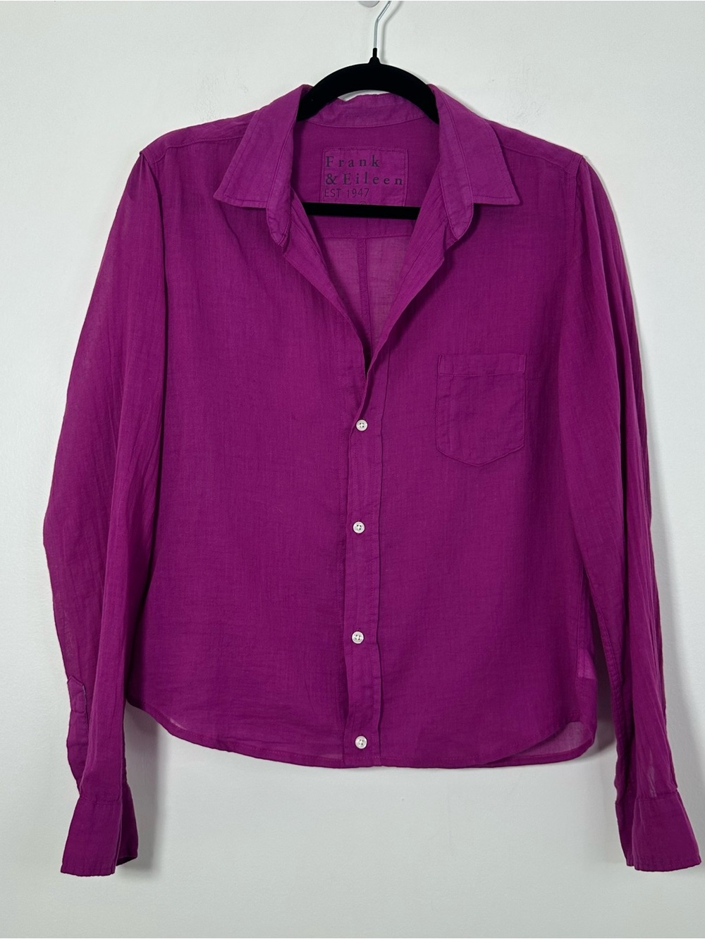 Frank & Eileen Women’s Solid Fuchsia Long Sleeve Woven Cotton Button-Up Shirt S